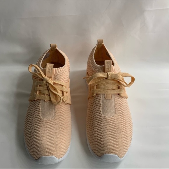 NWOT UGG Tread Lite Willows Peach Sneaker - Picture 9 of 11